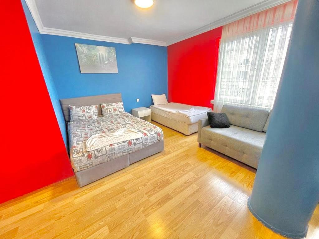 Kutlu Suit Ankara Luaran gambar