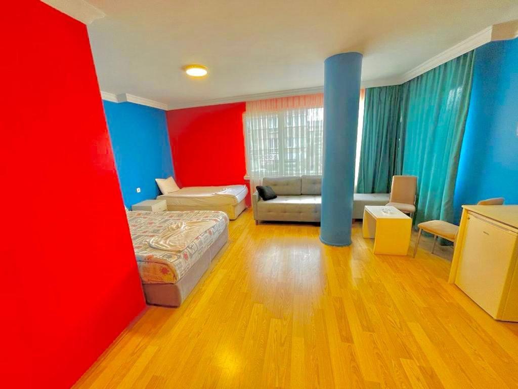 Kutlu Suit Ankara Luaran gambar